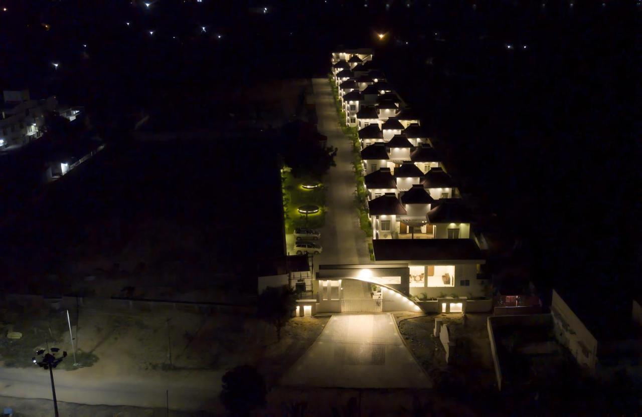 Seven Hills Pamban Island Resort Rāmeswaram Exteriör bild