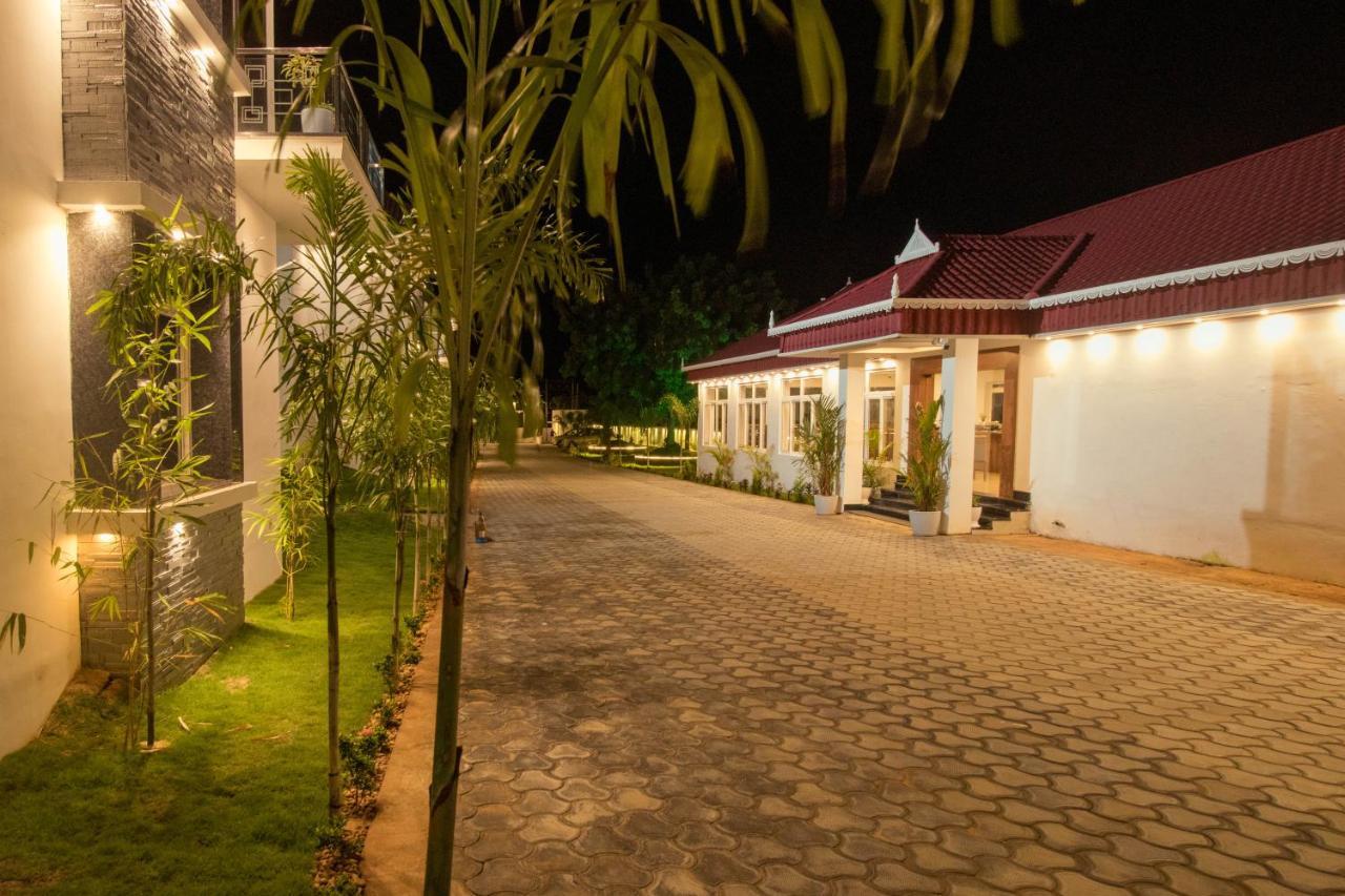 Seven Hills Pamban Island Resort Rāmeswaram Exteriör bild