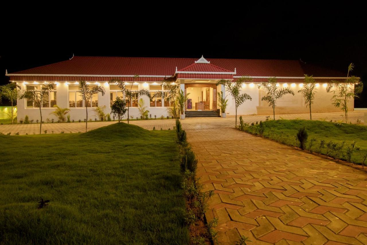 Seven Hills Pamban Island Resort Rāmeswaram Exteriör bild